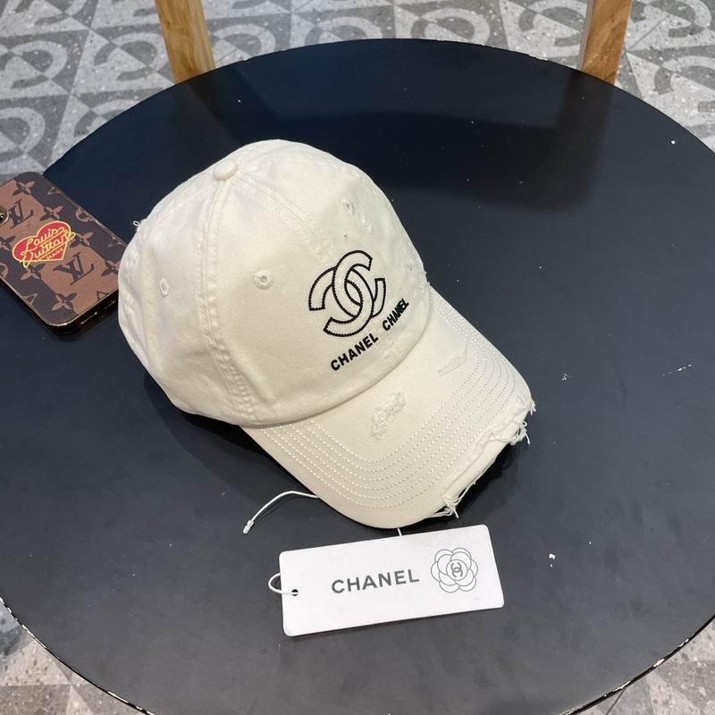 Chanel cap (80)